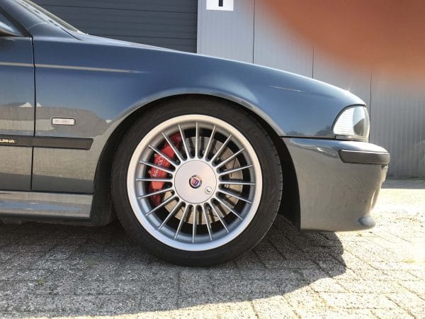 BIG BRAKES BMW E39 -355MM V-MAXX – Kit Discos y Pinzas sobredimensionados BMW Serie 5 e39