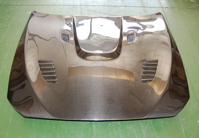 capo-carbono-bmw-f10-f11-2010-2016-look-m3-gtr-con-toma-2.jpg Capó Carbono BMW F10 / F11 2010-2016 Look M3 GTR Con Toma