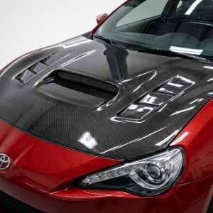 Capó Carbono Toyota GT 86 / Subaru BRZ Black Con Toma