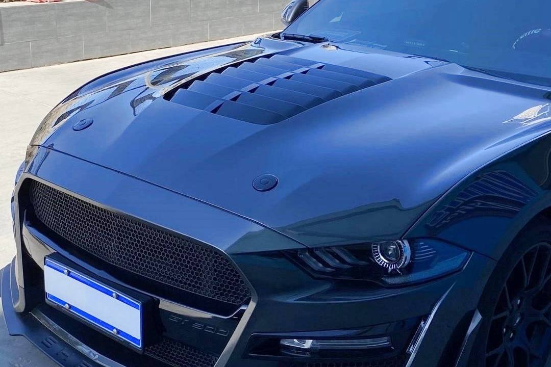 capo-ford-mustang-look-gt500-18-22-aluminio.jpg Capó Ford Mustang Look GT500 18-22 Aluminio