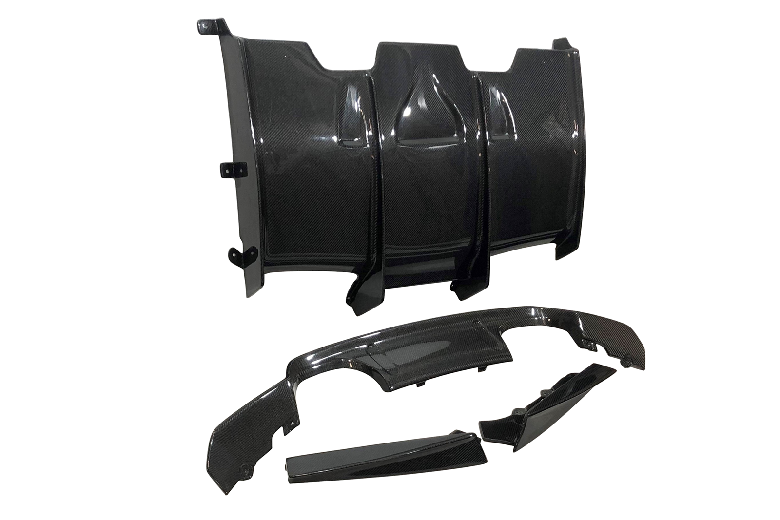 difusor-trasero-bmw-f80-f82-carbono-1.png Difusor Trasero BMW F80 / F82 Carbono