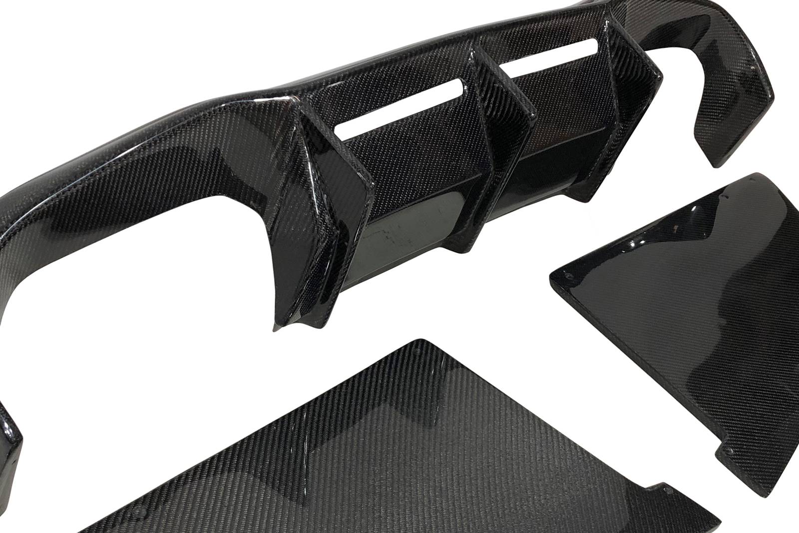 difusor-trasero-bmw-f87-m2-carbono-2.jpg Difusor Trasero BMW M2 F87 Look M2 Carbono