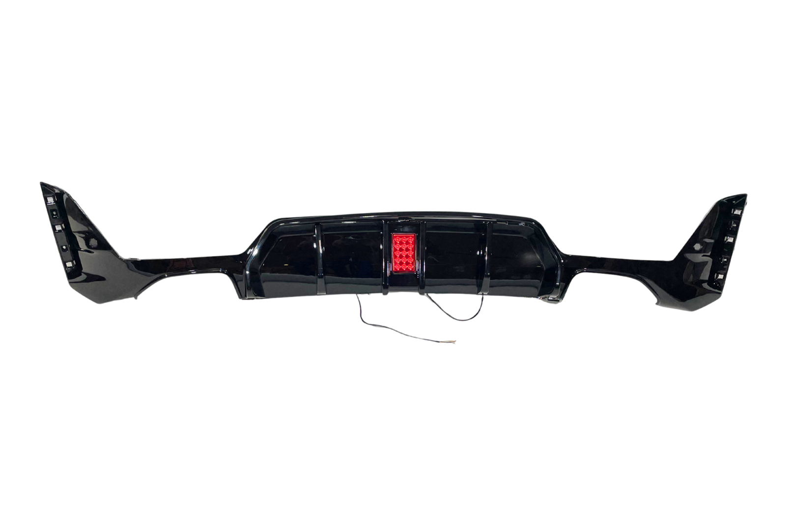 difusor-trasero-bmw-g20-g21-lci-2023-look-competition-brillante-negro-luz-de-freno-led.png Difusor Trasero BMW G20 / G21 LCI 2023+ Look Competition Brillante Negro Luz de freno led