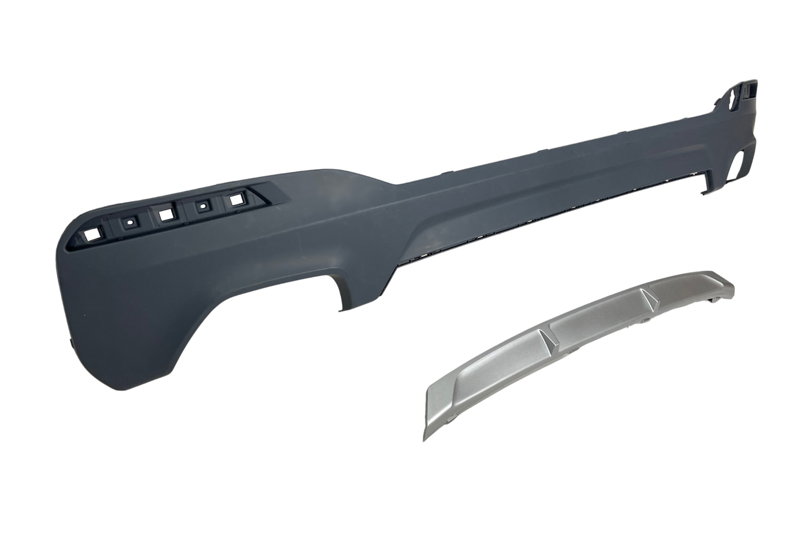 difusor-trasero-bmw-g30-g31-m-tech-doble-salida-2.png Difusor Trasero BMW G30 / G31 Look M-tech Doble Salida