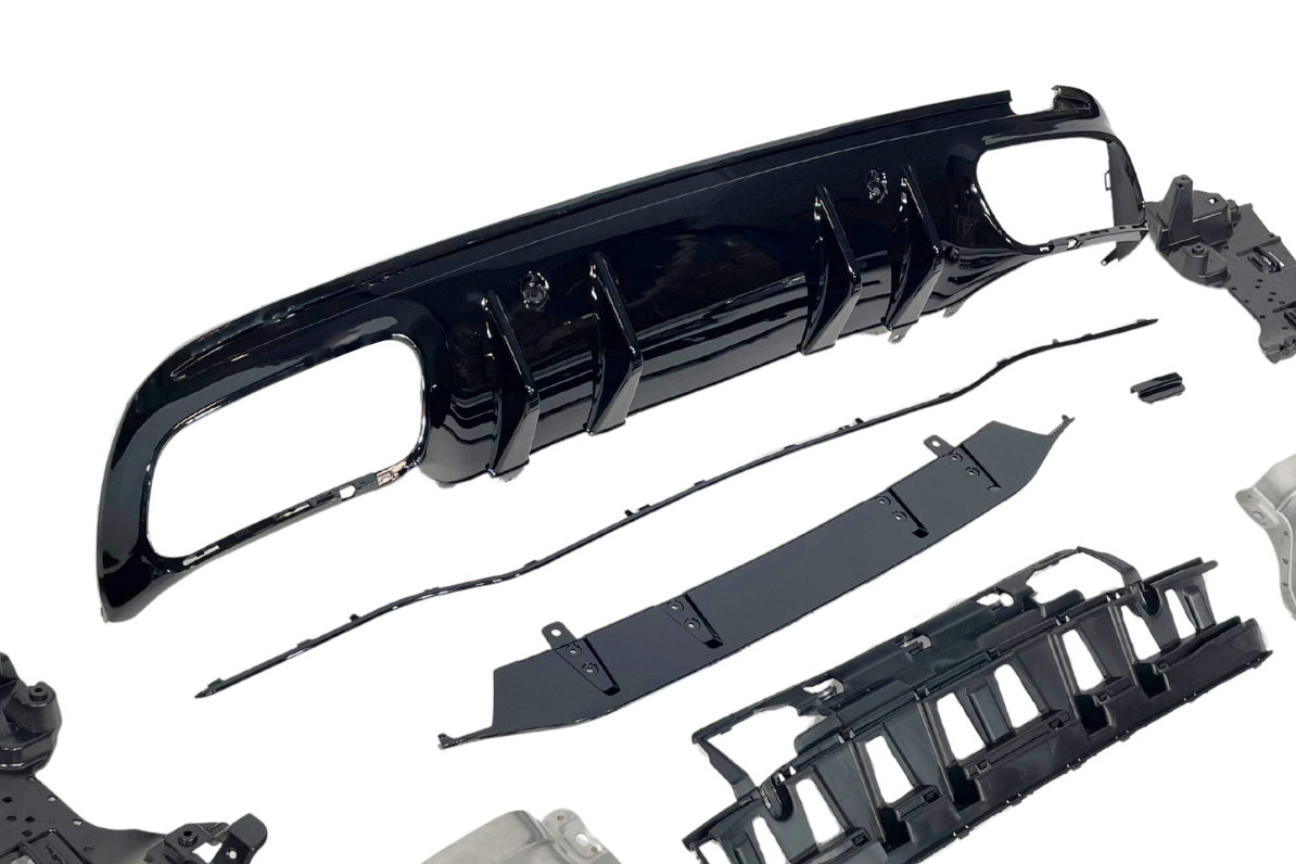 difusor-trasero-mercedes-w205-2019-4p-sw-look-c63-black-3.png Difusor Trasero Mercedes Clase C W205 2019 4P / SW Look C63 Black