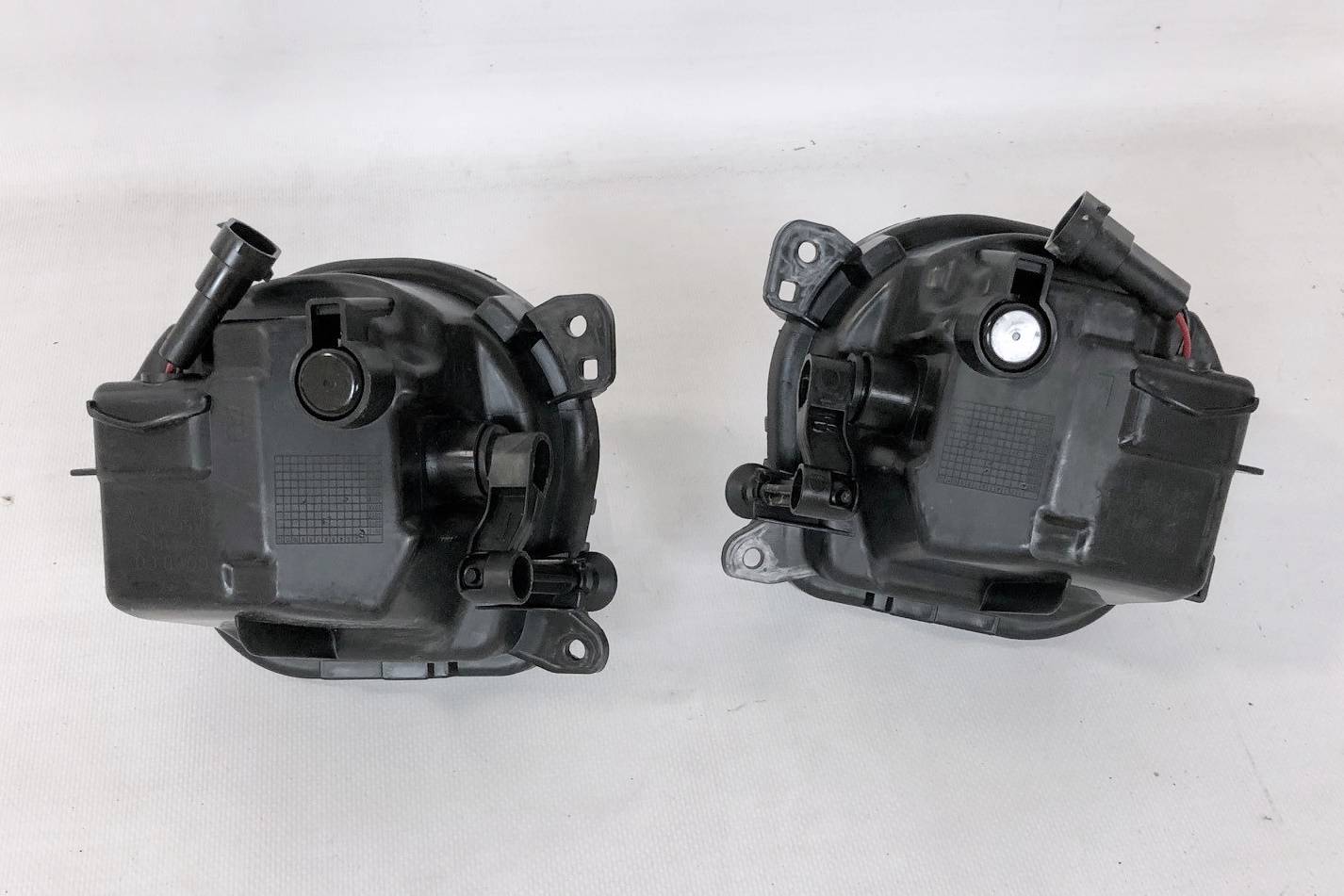 faros-antinieblas-bmw-f10f11f18-10-16-para-tcb1013-2.jpg Faros Antinieblas BMW F10/F11/F18 10-16 Para TCB1013 Led