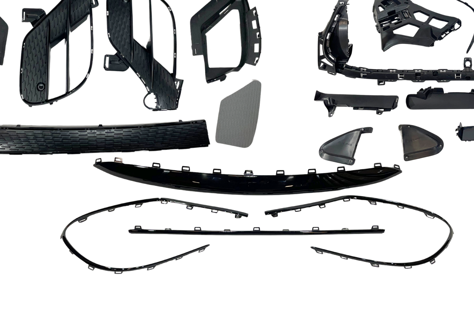 kit-carroceria-mercedes-w167-c167-2020-gle-look-amg-3.png Paragolpes delantero Mercedes GLE W167 / C167 2020+ GLE Look AMG