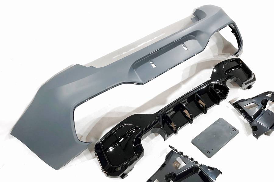 kit-de-carroceria-bmw-f20-lci-m2c-2-salidas-doble-brillante-negro-4.jpg Kit De Carrocería BMW F20 LCI Look M2C 2 Salidas doble Brillante Negro