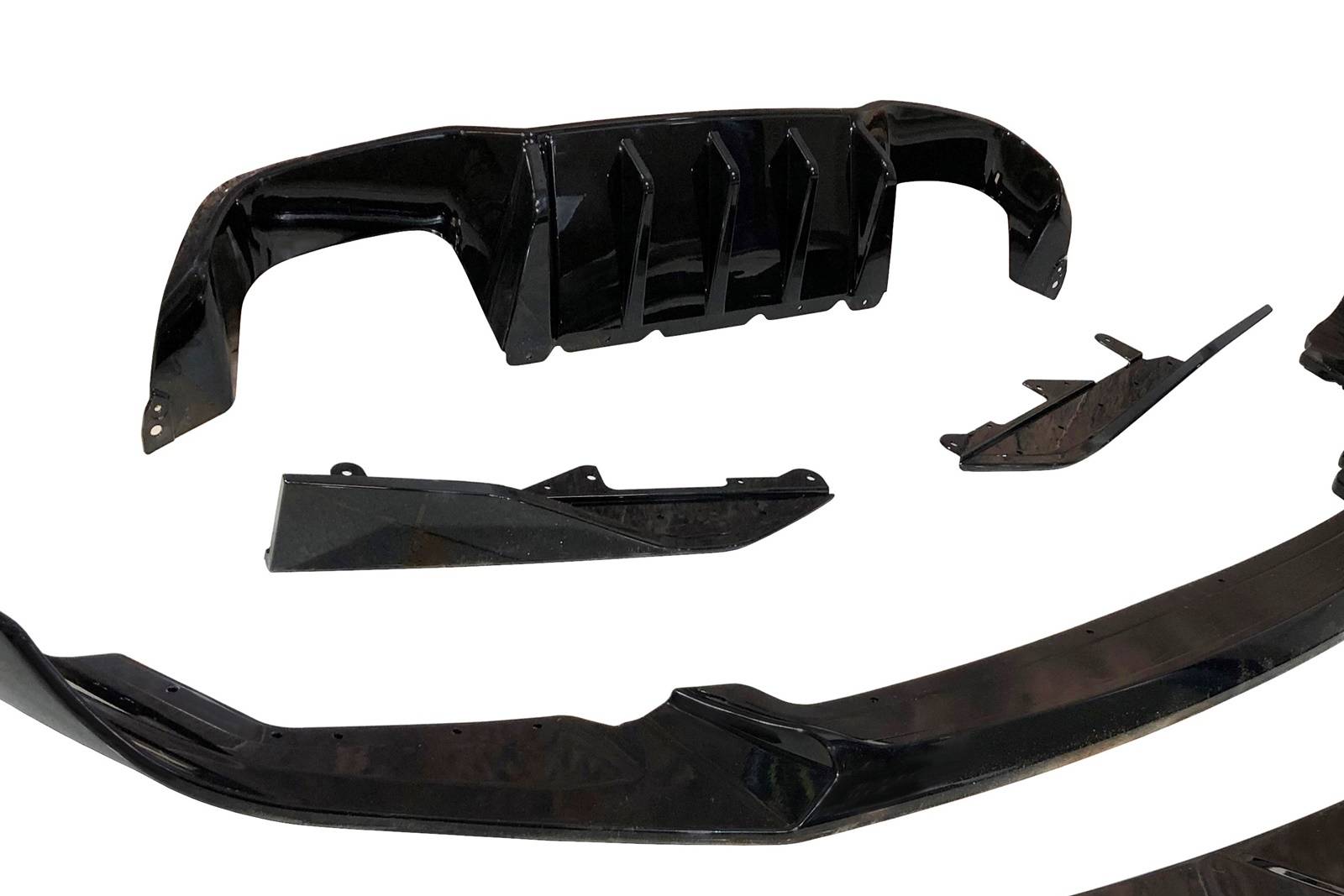 kit-de-carroceria-bmw-f87-look-m2-cs-performance-brillante-negro-4.jpg Kit De Carrocería M2 BMW F87 Look M2 CS Performance Brillante Negro
