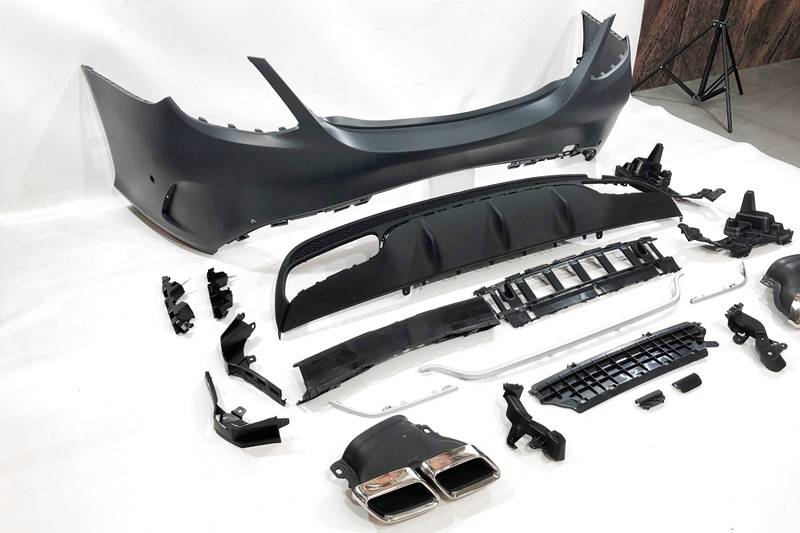 kit-de-carroceria-mercedes-w205-2014-2018-4p-look-amg-5.jpg Kit De Carrocería Mercedes Clase C W205 2014-2018 4p Look AMG