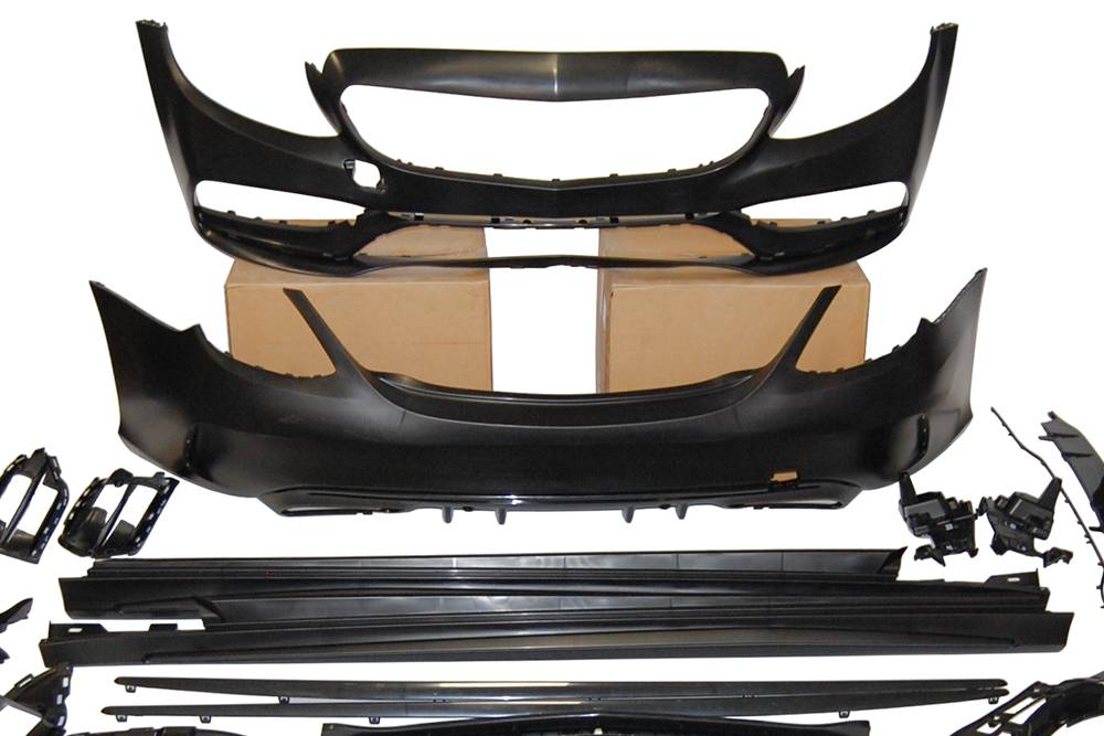 kit-de-carroceria-mercedes-w205-2019-lci-4p-look-c63-2.jpg Kit De Carrocería Mercedes Clase C W205 4P 2014-2021 Look C63 2019 Diamond