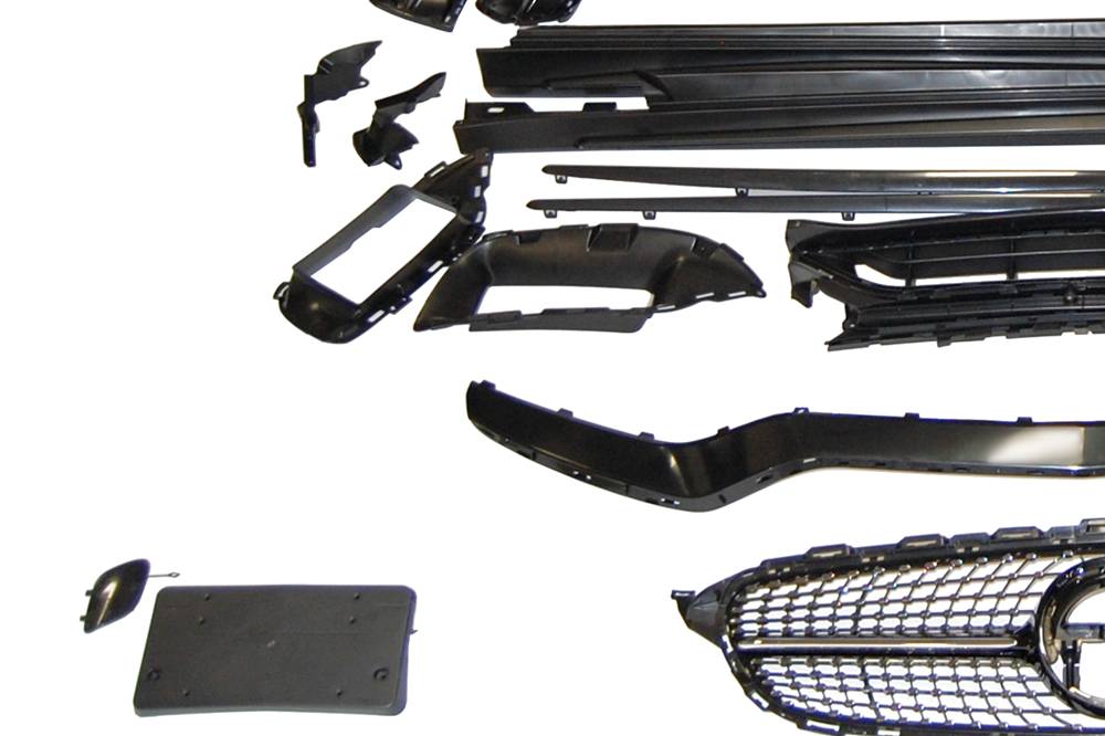 kit-de-carroceria-mercedes-w205-2019-lci-4p-look-c63-4.jpg Kit De Carrocería Mercedes Clase C W205 4P 2014-2021 Look C63 2019 Diamond