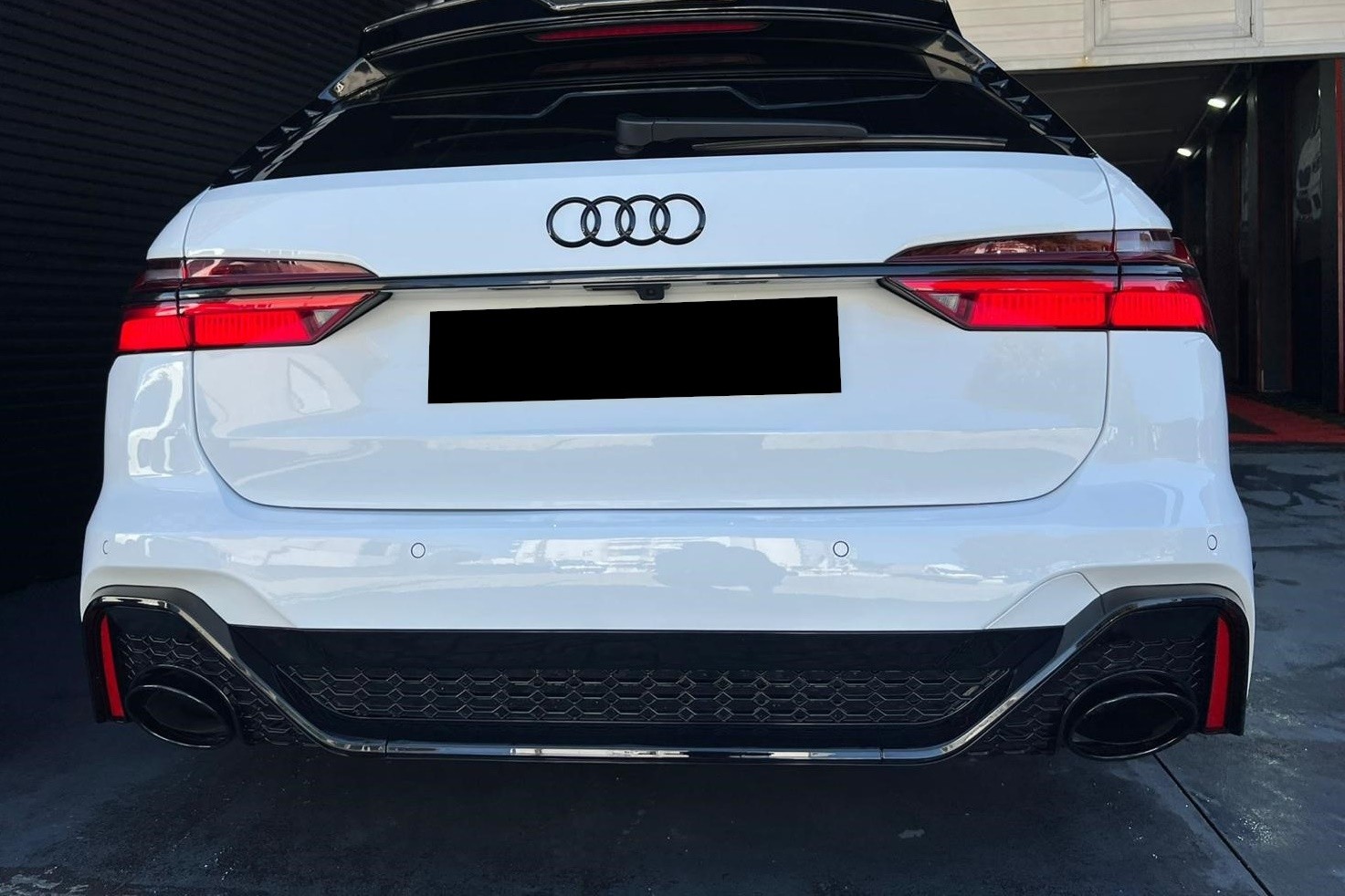 paragolpes-trasero-audi-a6-c8-look-rs6-8.jpg Paragolpes Trasero Audi A6 C8 Avant Look RS6