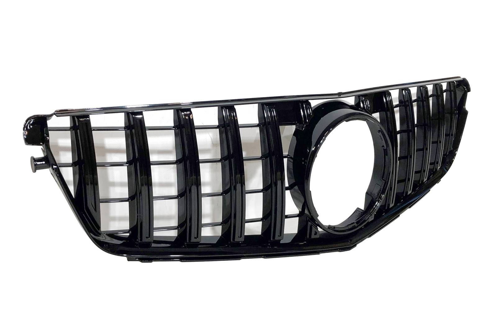 parrilla-mercedes-w204-2007-2014-look-gt-full-black-1.jpg Parrilla Mercedes Clase C W204 2007-2014 Look GT Full black