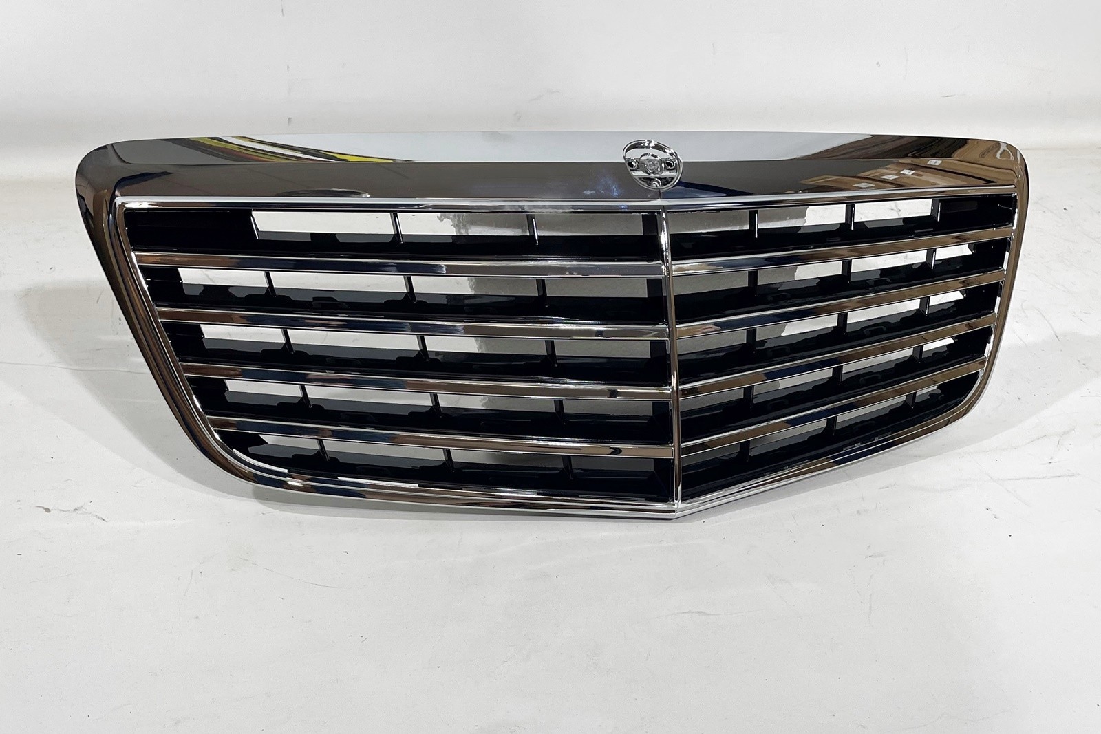 parrilla-mercedes-w211-07-09-look-amg-1.jpg Parrilla Mercedes Clase E W211 07-09 Look AMG