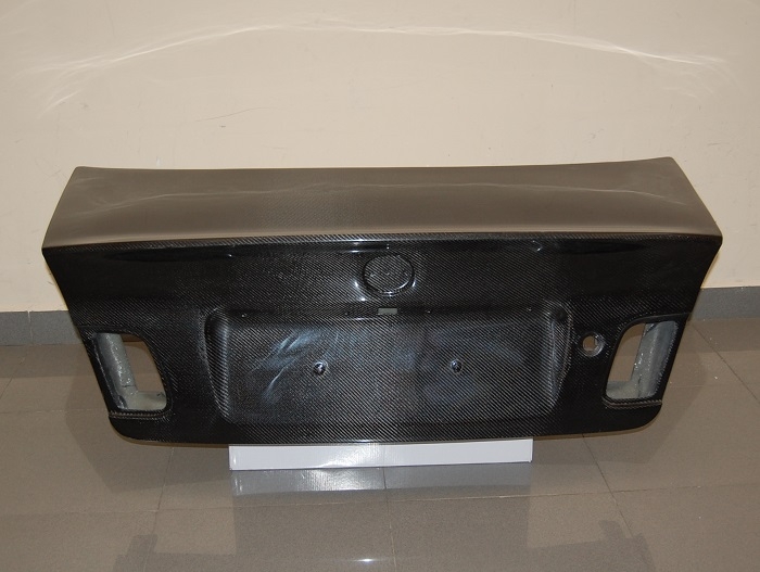 porton-carbono-bmw-e46-4p-csl-2.jpg Portón Carbono BMW E46 98-05 4P CSL