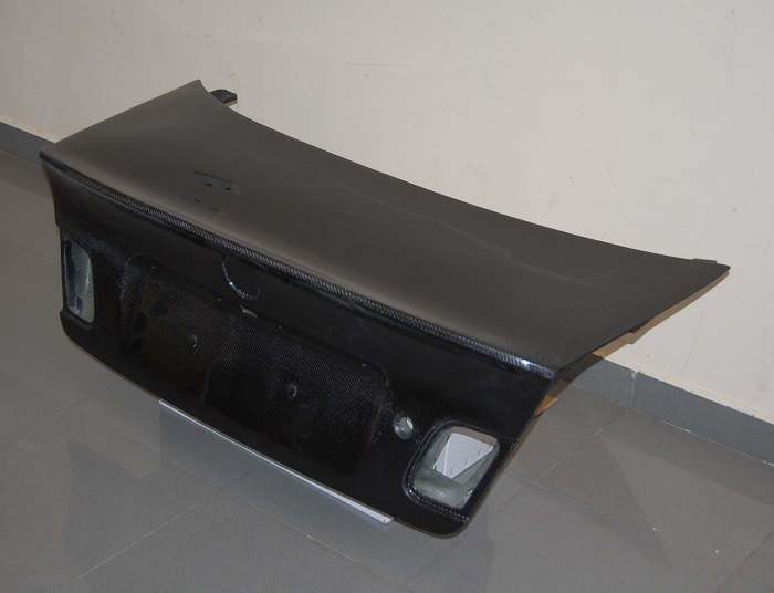porton-carbono-bmw-e46-4p-csl-3.jpg Portón Carbono BMW E46 98-05 4P CSL