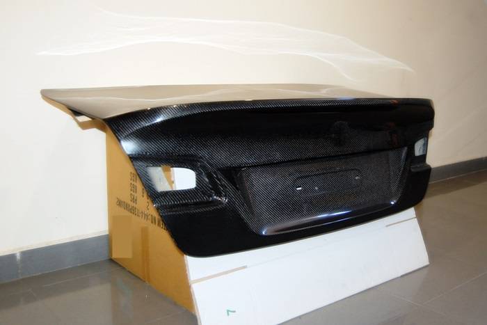 porton-carbono-bmw-e92-e92-m3-look-csl-1.jpg Portón Carbono BMW E92 / E92 Look M3 CSL