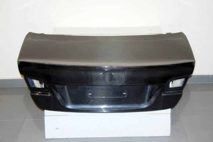 porton-carbono-bmw-e92-e92-m3-look-csl-3.jpg Portón Carbono BMW E92 / E92 Look M3 CSL