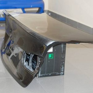 Portón Carbono BMW F30 / F80 CSL
