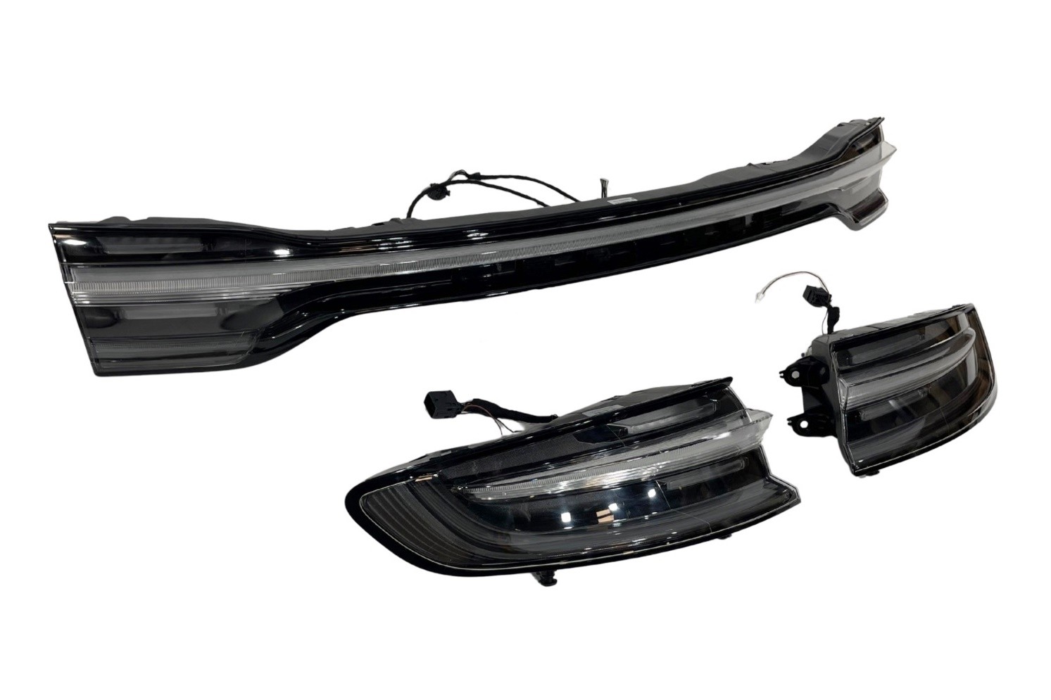 porton-porsche-macan-2014-2019-look-2020-aluminio-8.jpg Portón Porsche Macan 2014-2019 Look 2020 Aluminio