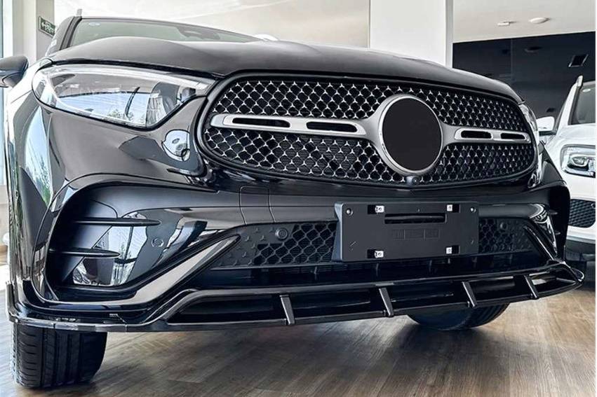 spoiler-delantero-mercedes-x254-c254-2023-look-amg-negro-brillante-1.jpg Spoiler Delantero Mercedes X254 / C254 2023+ Look AMG Negro Brillante